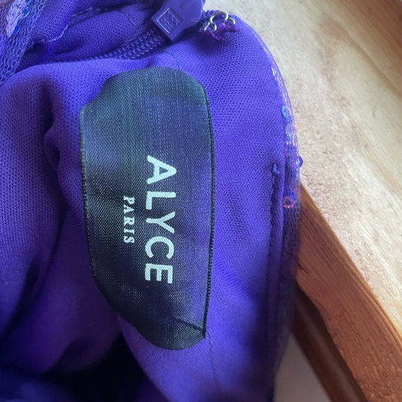 Alyce Paris Purple Prom Dress Size 4 - Picture 5 of 5